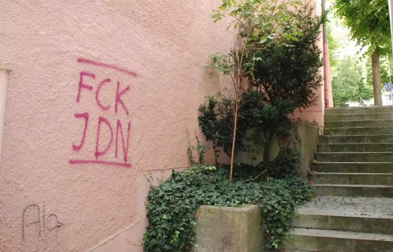 Antisemitisches Graffiti in Burglengenfeld lässt einen Bürger handeln