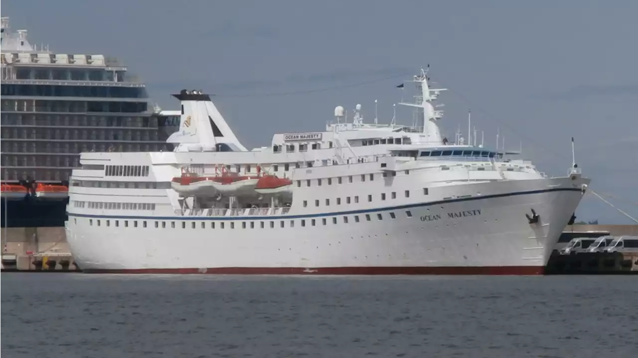 Asielboot vannacht aangekomen in Velsen-Noord: 'Het is een opvang, geen vakantieoord'