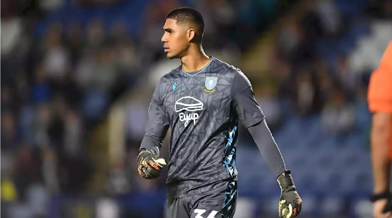 Inmejorable debut de Devis Vásquez con Sheffield Wednesday: atajó dos penaltis en la Carabao Cup