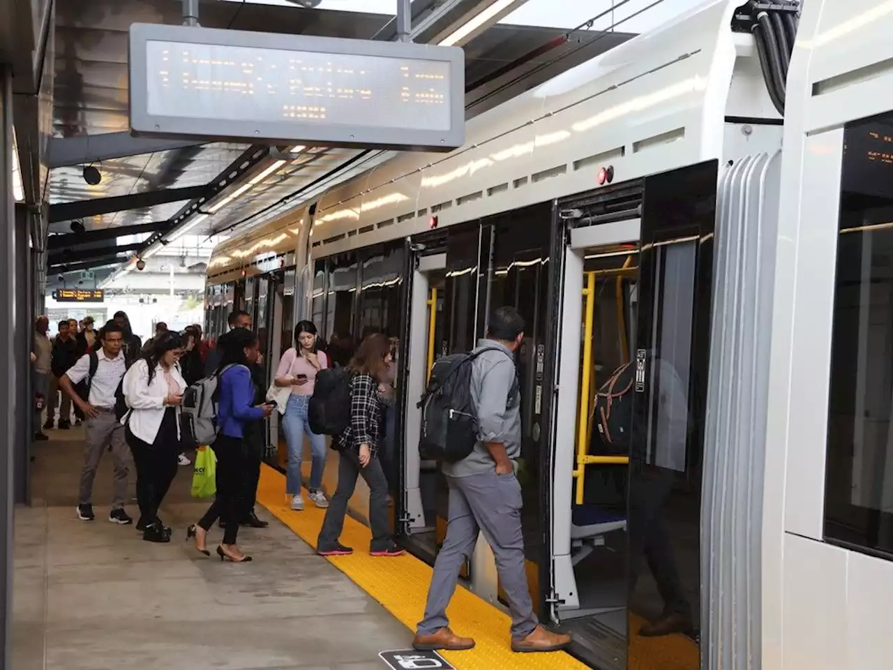 Ottawa LRT resumes partial service; GM Renée Amilcar promised full service Aug. 14