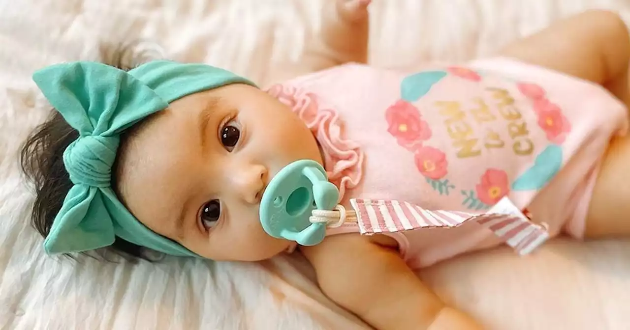 Best Pacifiers for Newborns 2023