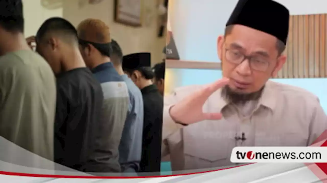 Lho, Imam Shalat Tak Ucapkan Niat Ushalli, Emang Shalatnya Sah? Kata Ustaz Adi Hidayat Itu Hukumnya...