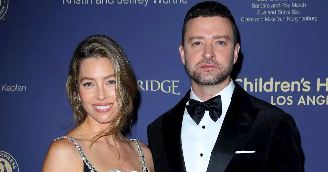 Jessica Biel Gets Surprise Justin Timberlake Visit During Ab Workout