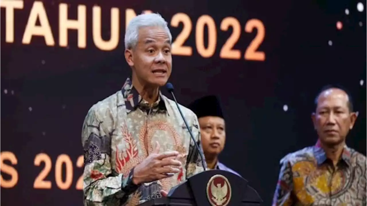 Ganjar Kembali Cetak Hattrick Penghargaan, Kali Ini KUR Award 2022