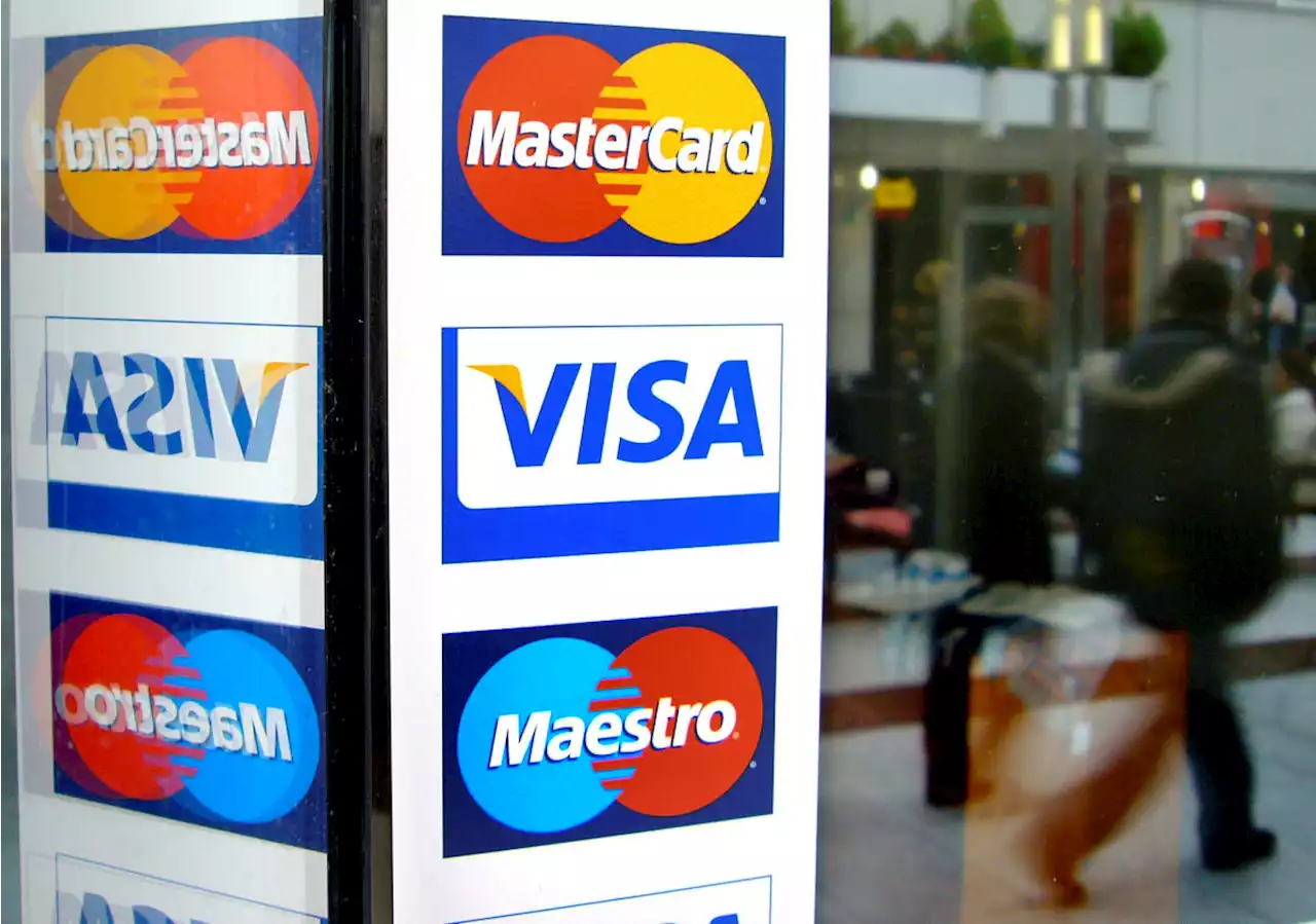 Credit Card Debt Reaches Record High of $1 Trillion, According to NY Fed