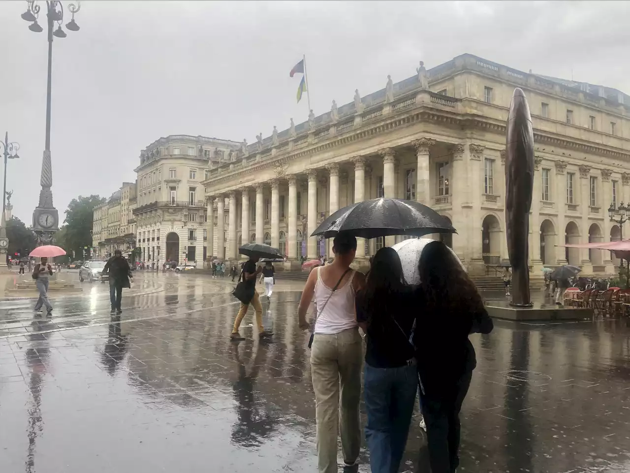 Météo France annonce des orages et de fortes rafales de vent à Bordeaux