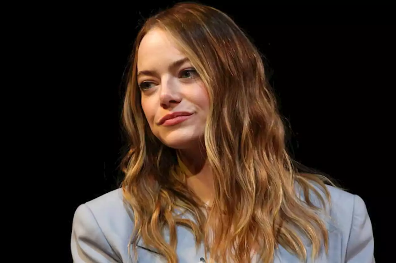 Emma Stone, una Frankenstein pura che scopre il sesso - Cinema