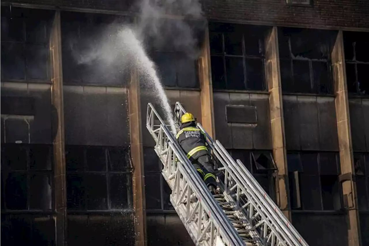 Incendio nel centro di Johannesburg, 74 morti fra cui 12 bambini - Notizie