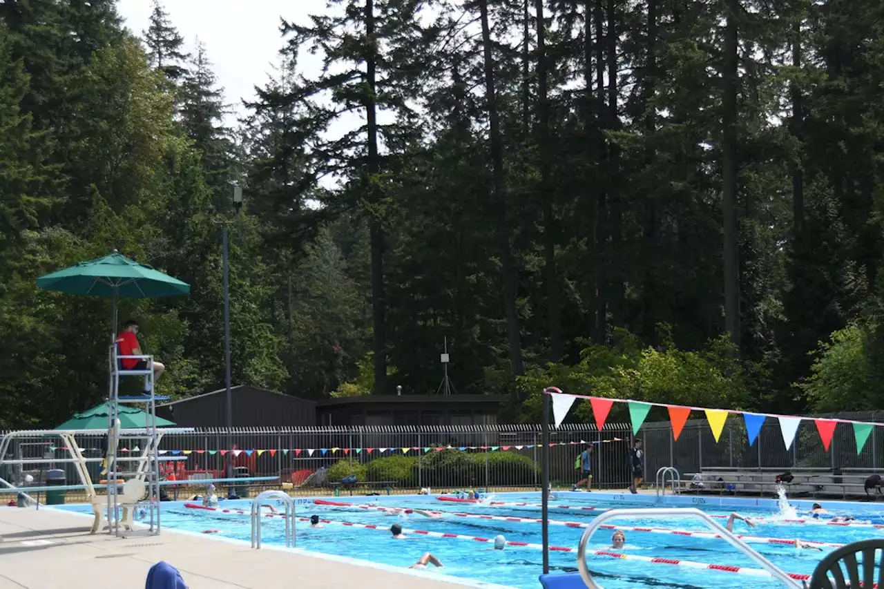 Burnaby scraps controversial plan to put roof over outdoor pool