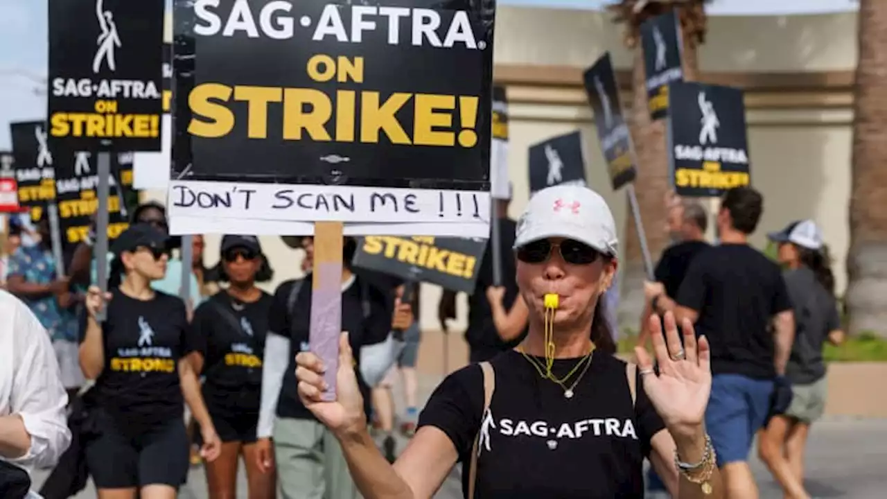 Hollywood sheds 17,000 jobs in August amid ongoing strikes