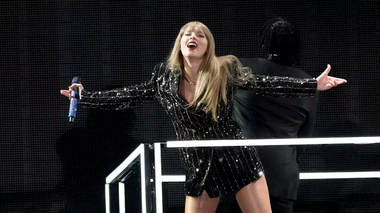 Ottawa residents lose more than $12,000 in Taylor Swift ticket scams this week, police say