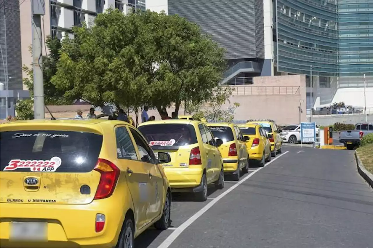 Gobierno inicia proceso de compensación de combustible para taxistas