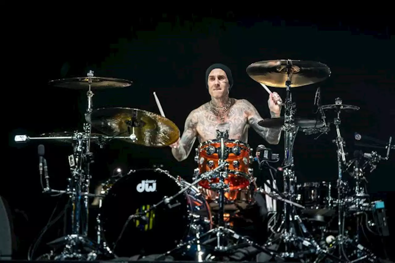 Travis Barker Rushes Home From Blink-182 Tour ‘Due To An Urgent Family Matter,’ Band Postpone Shows