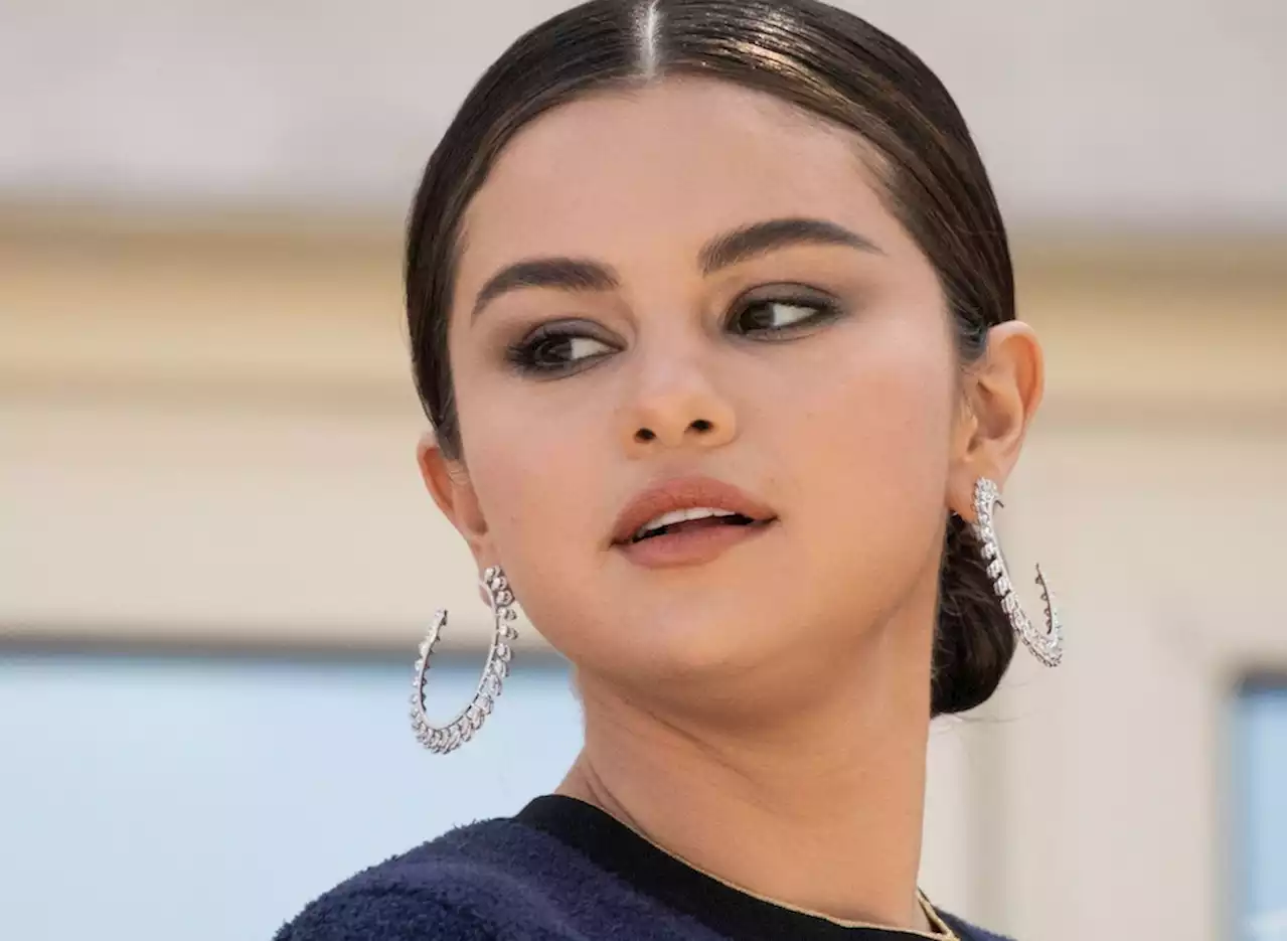 Unfall: Lebensretterin? Wie sich Selena Gomez die Hand gebrochen hat