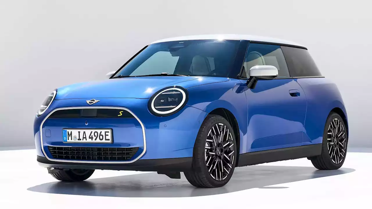 2024 Mini Cooper EV Fully Revealed As Urban Three-Door Hatchback