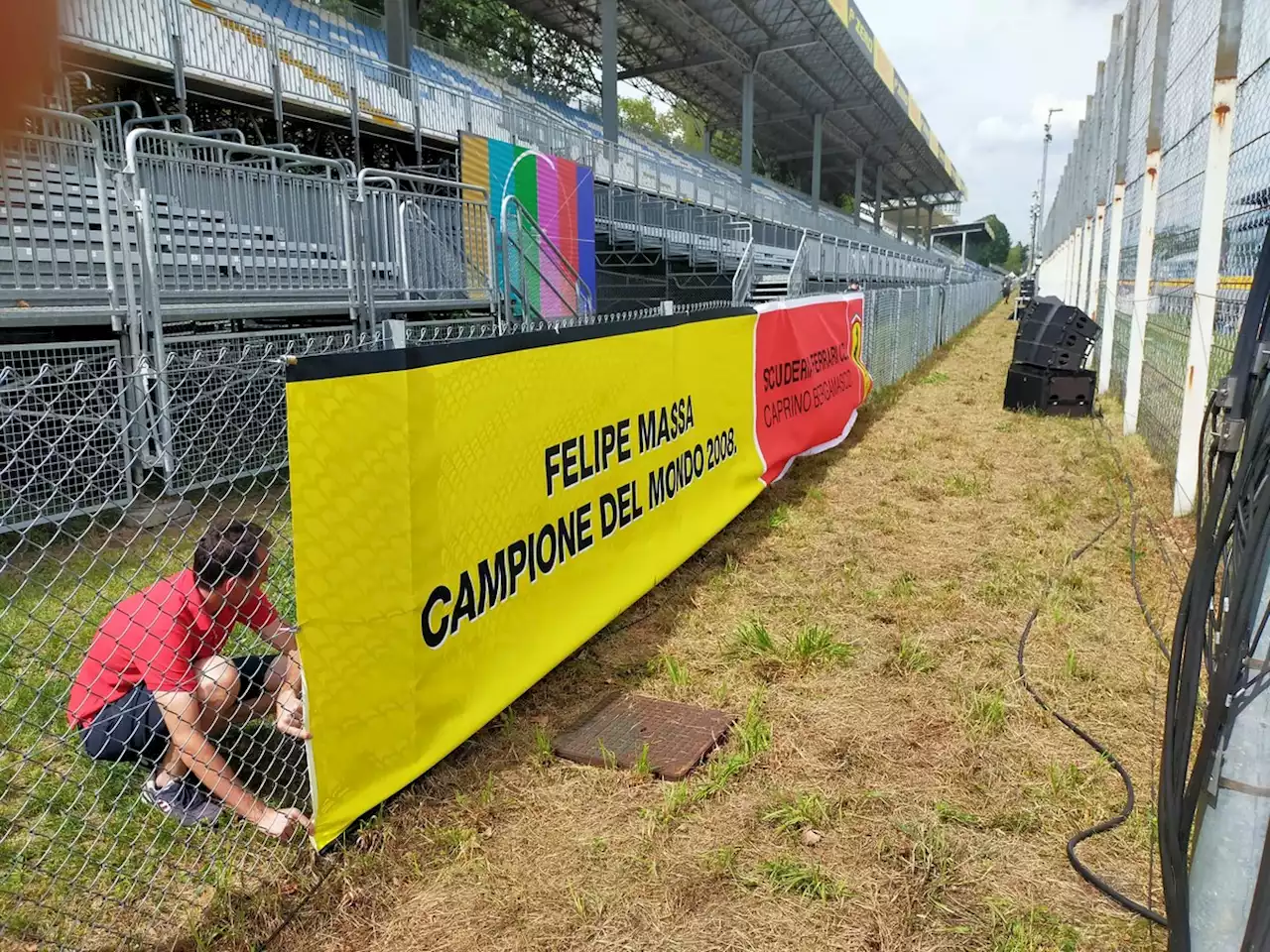 Fórmula 1 pede a Felipe Massa para não ir ao GP de Monza e manda retirar faixa de torcedores da Ferrari em apoio ao brasileiro