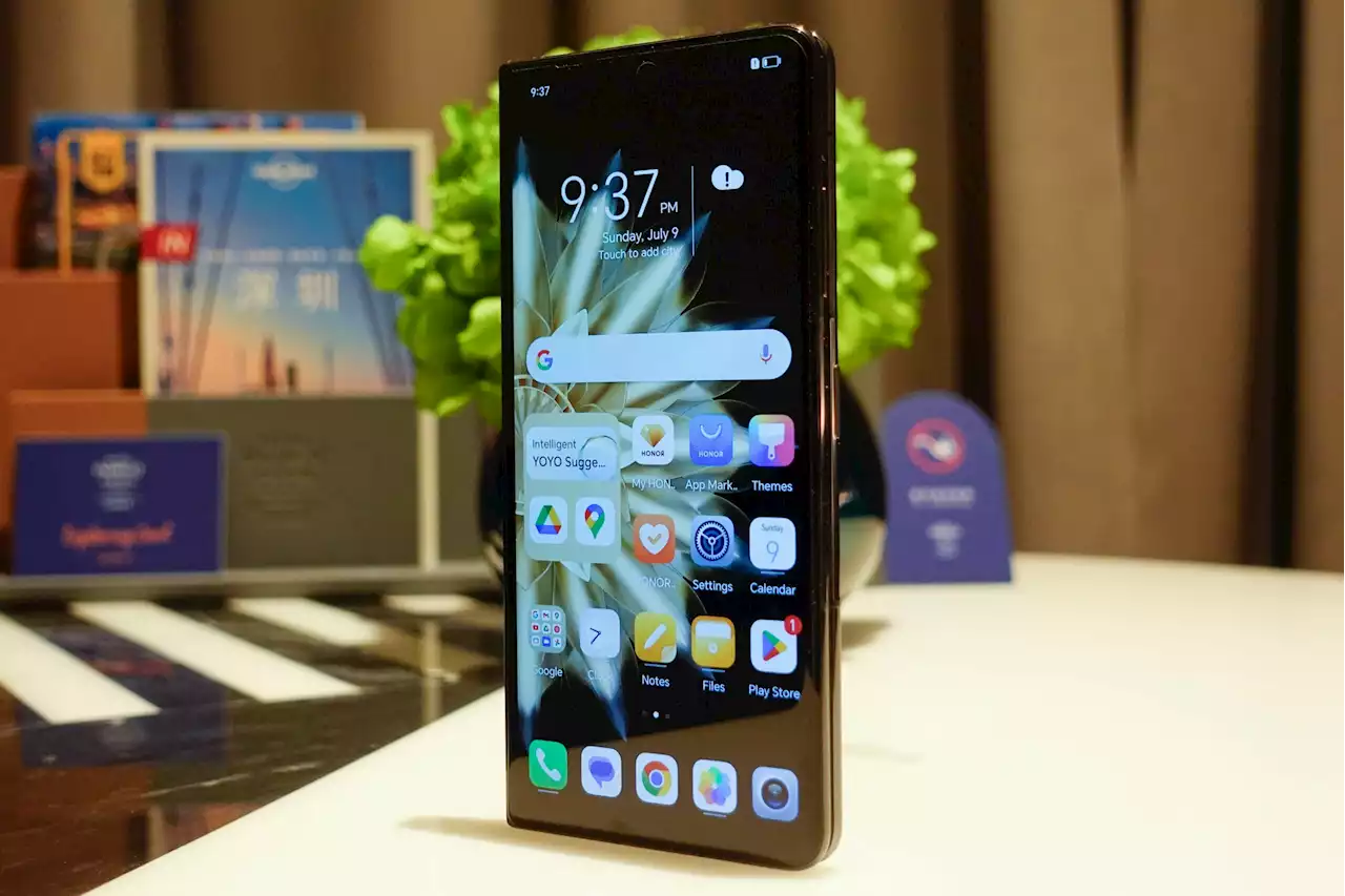 HONOR Magic V2 : le smartphone pliant qui peut faire trembler Samsung