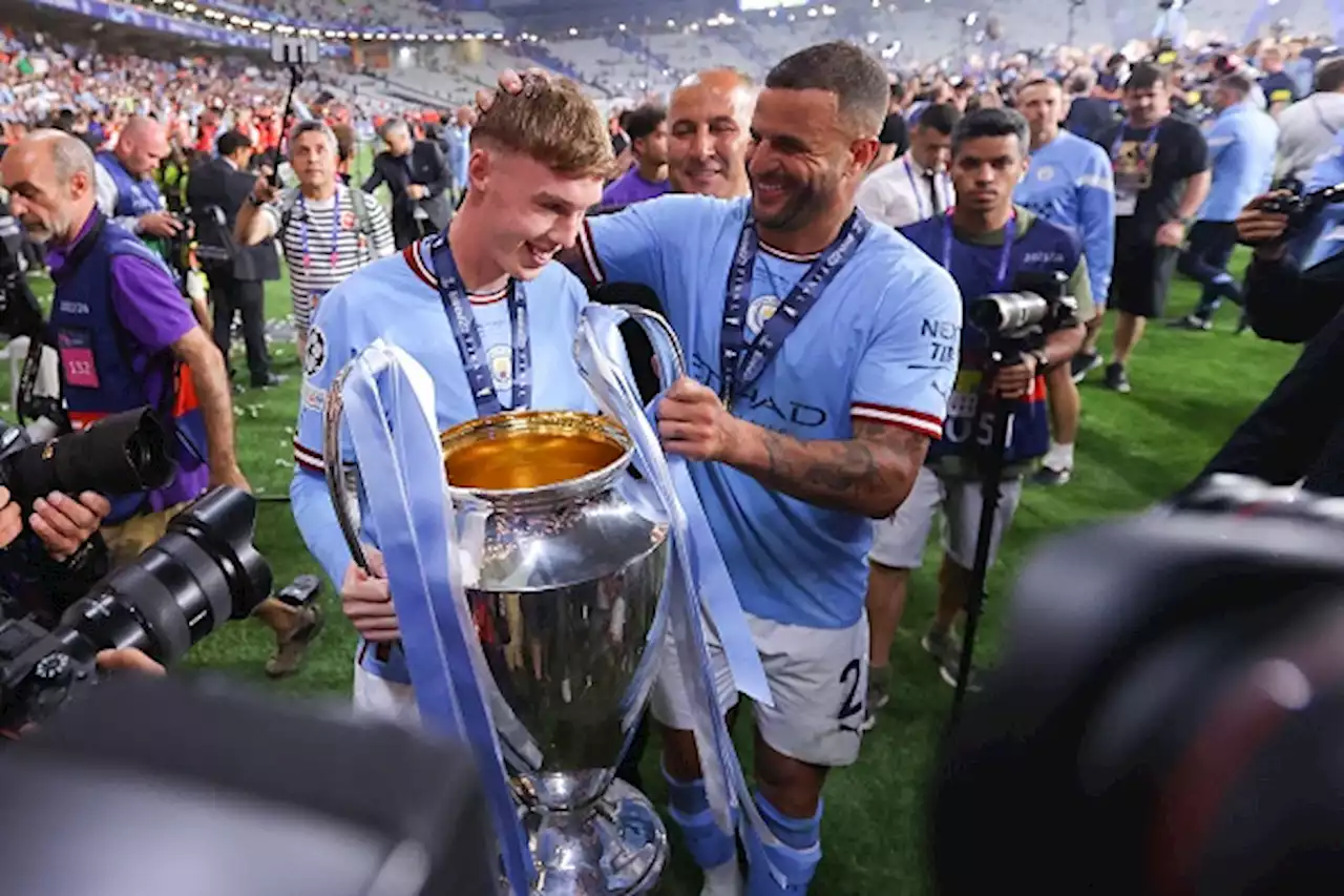 OFFICIAL: Man City star's switch to EPL rivals done!