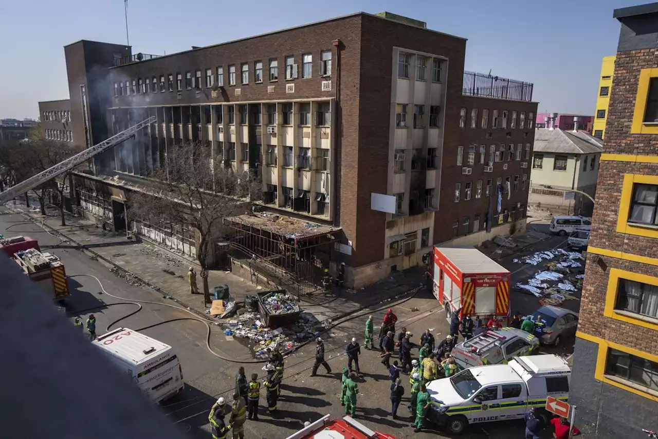 Afrique du Sud : à Johannesburg, un incendie hors norme, révélateur de la misère sociale