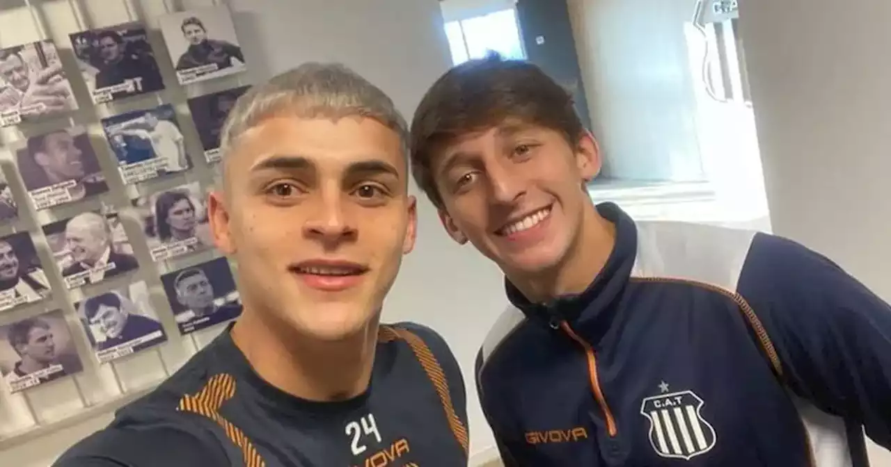 Saludo guaraní en Talleres: la bienvenida de Ramón Sosa para el paraguayo Gastón Galarza | Fútbol