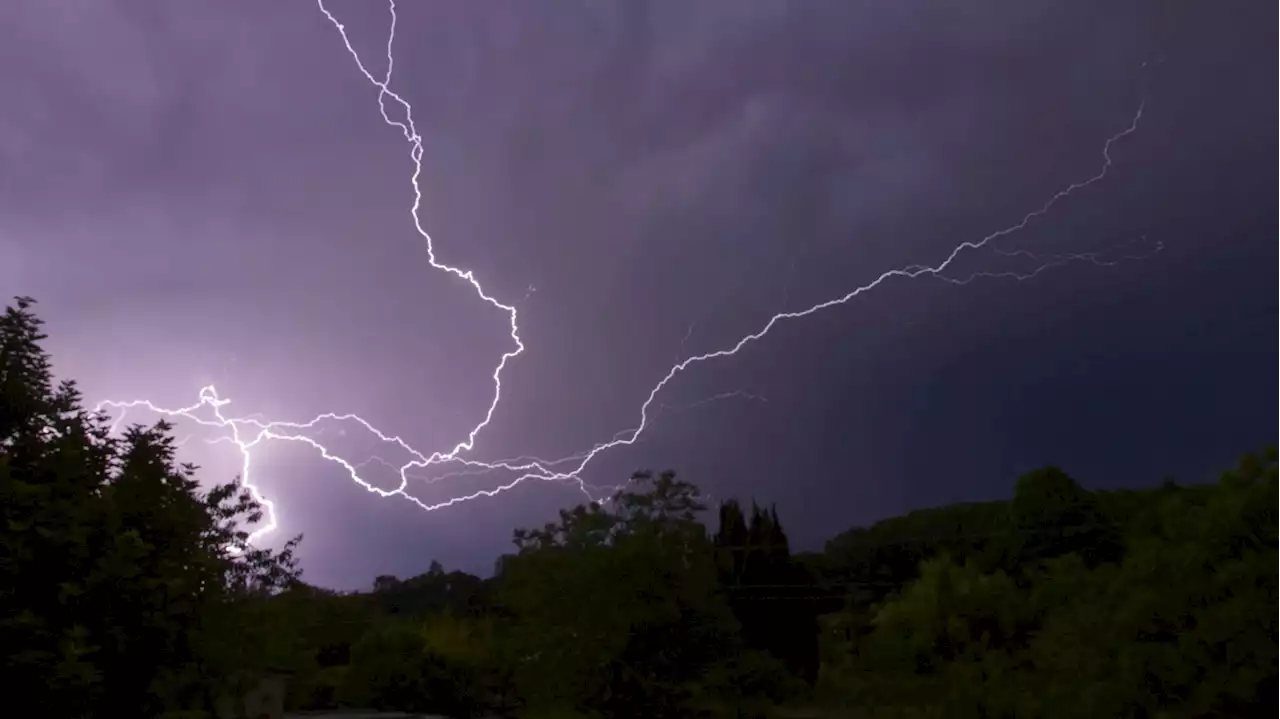 Météo France alerte sur les orages, avant des températures hors normes pour la rentrée