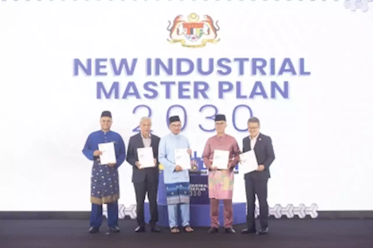 PM Anwar: Progressive wage system, wealth-sharing under New Industrial Master Plan 2030 will improve lives of people