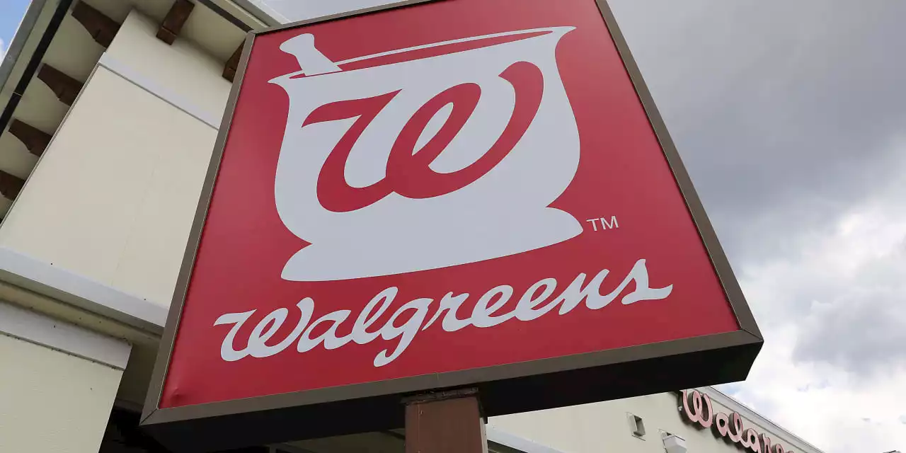 Walgreens Chief Executive Brewer Steps Down. It’s Been a Tough Time for the Stock.