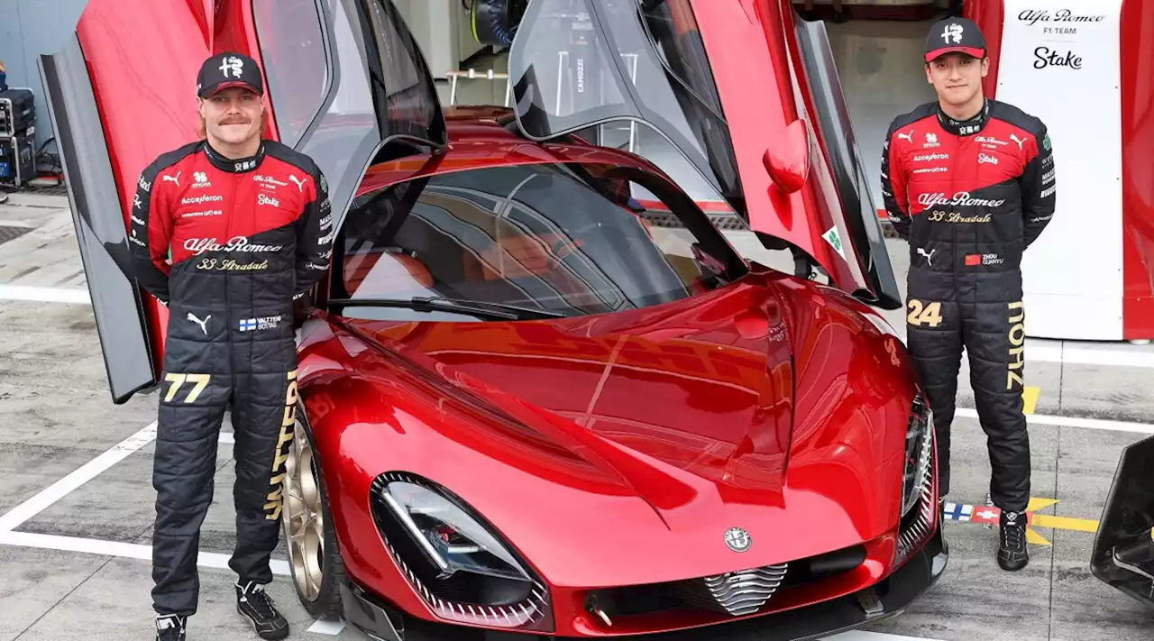 Alfa Romeo 33 Stradale sul circuito di Monza