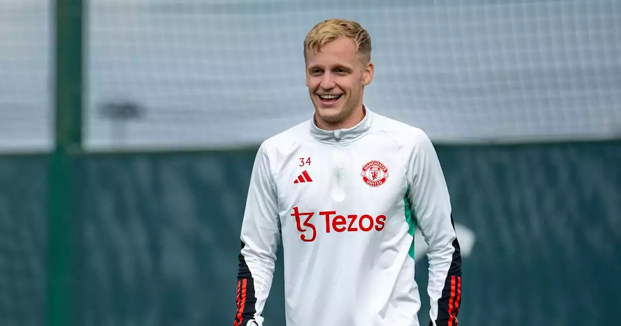 Donny van de Beek 'in talks to leave Manchester United'