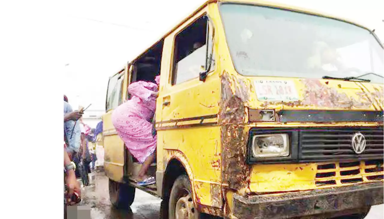 Lagos commuters decry rickety buses, govt promises clampdown