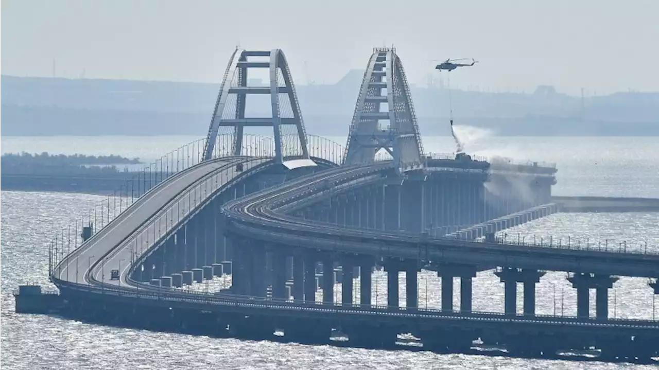 London: Russland schützt Krimbrücke mit Unterwasserbarriere