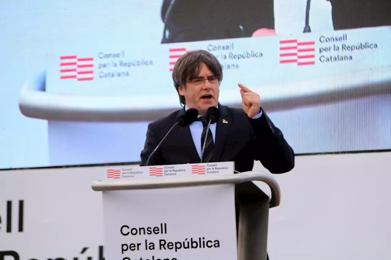 Puigdemont refreda la negociació per calmar les bases independentistes, en espera que fixi posició dimarts