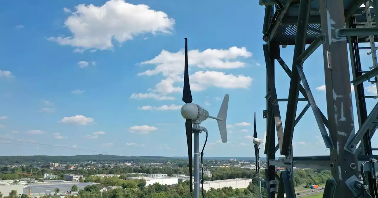 Energiewende: Windkraft-Funkturm bei Vodafone