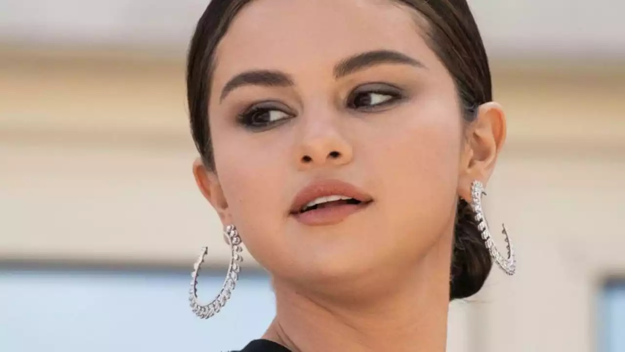 Lebensretterin? Wie sich Selena Gomez die Hand gebrochen hat