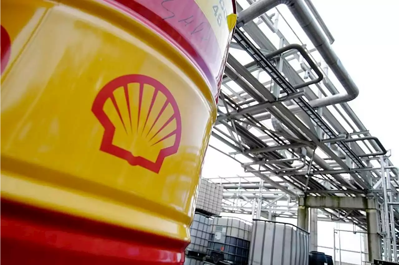 Europe’s biggest oil company quietly shelves radical plan to shrink carbon footprint