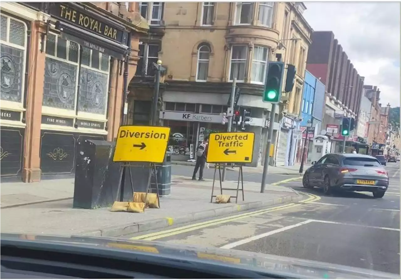 Scots drivers BAFFLED at diversion signs pointing left, right and straight on