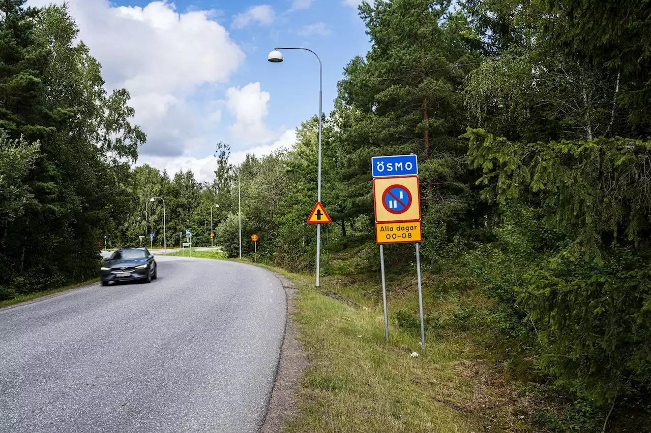 Två begärs häktade för mord på 14-åring