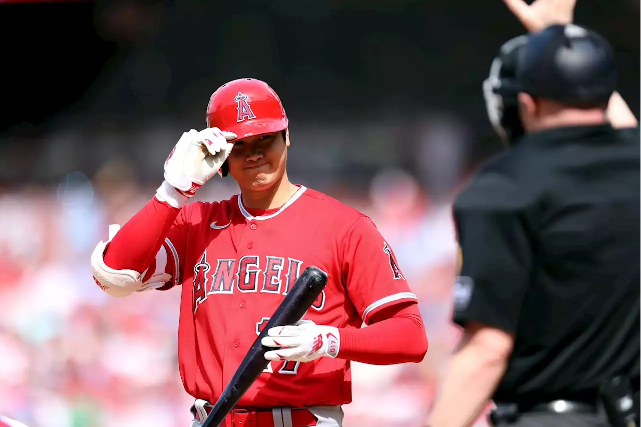 Rosenthal: Why is Shohei Ohtani still hitting while decision on Tommy John surgery looms?