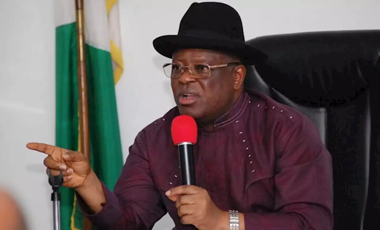 Umahi: Why FG can't refund money spent by states on federal roads