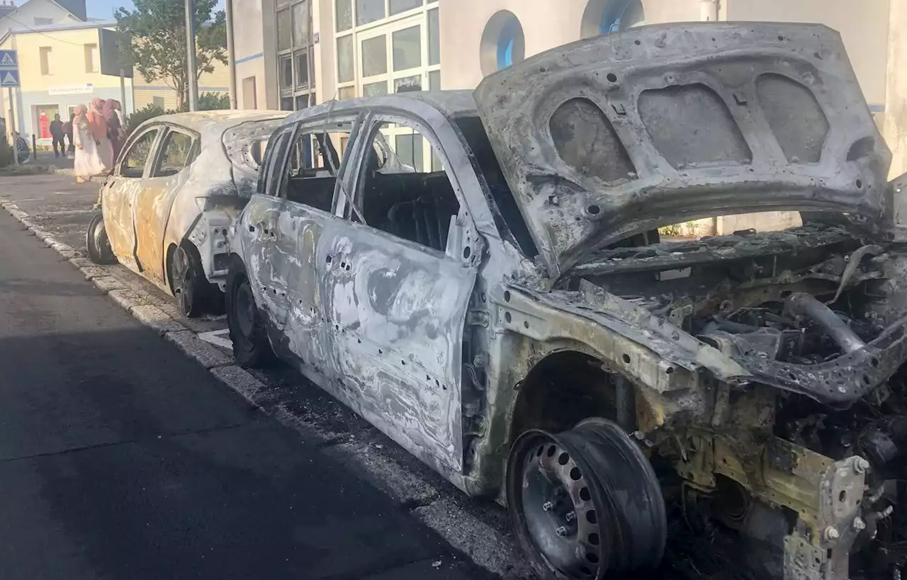 Un bus et une quinzaine de voitures brûlées à Nantes-nord