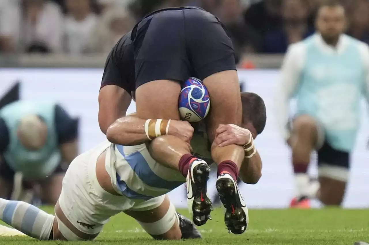 Ford kicks 14-man England to relieving win over Argentina at Rugby World Cup