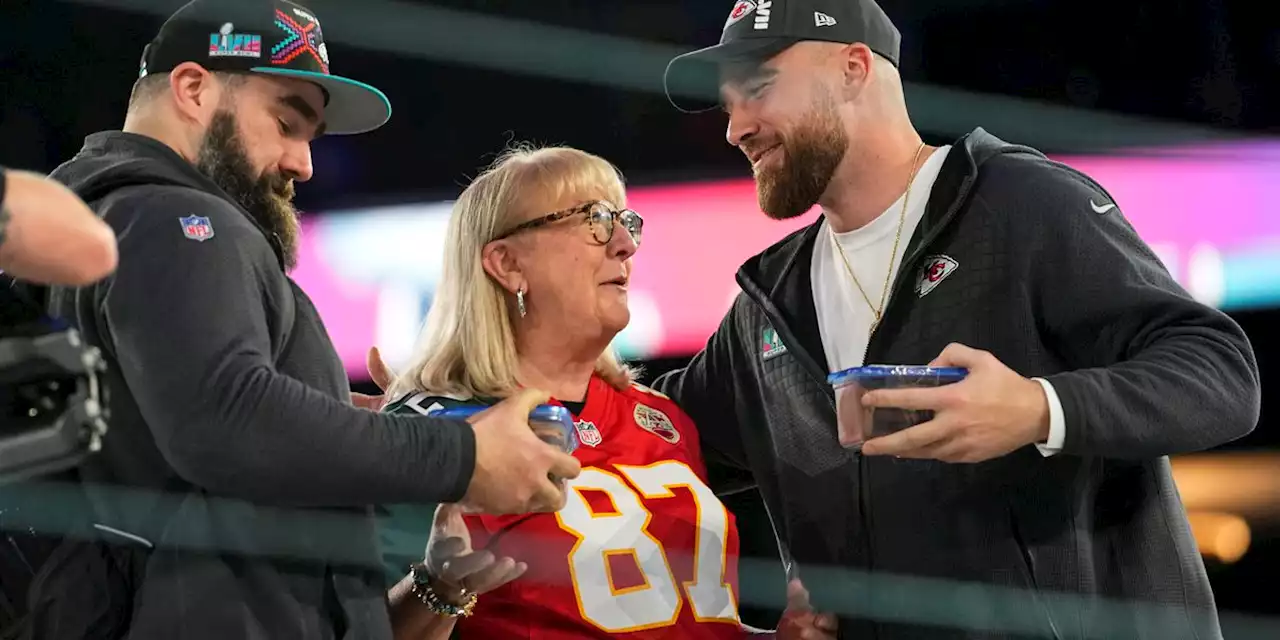 Cleveland Heights’ Jason, Travis Kelce to be featured in new Amazon documentary