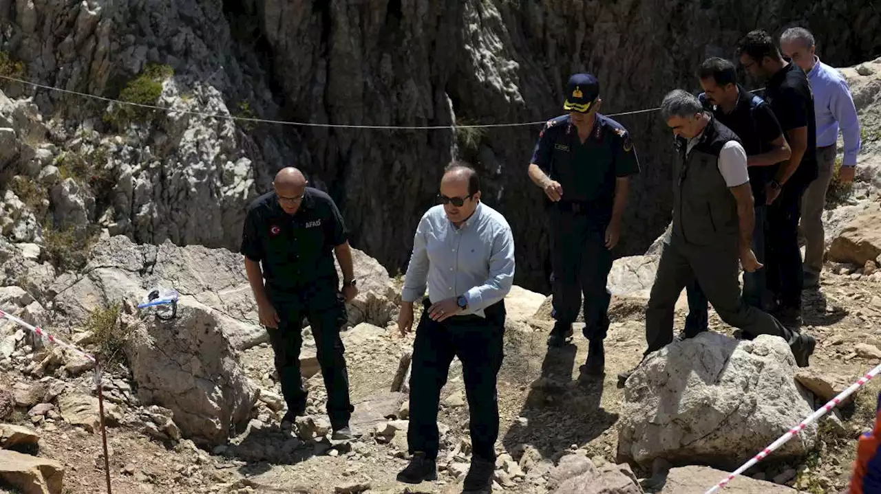 Rescue begins of ailing US researcher stuck 3,000 feet inside a Turkish cave