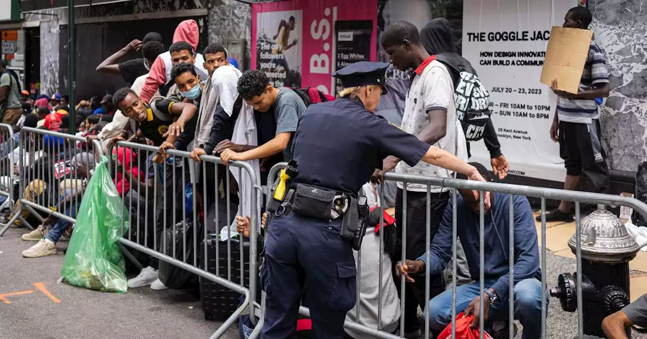 New York noyée sous une déferlante historique de demandeurs d’asile