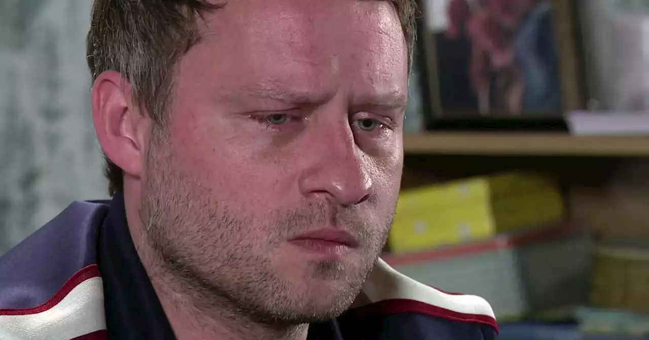 Paul Foreman cries for help after terrifying accident in Corrie spoiler video