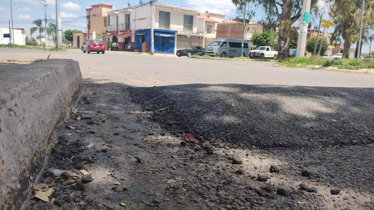 Denuncian riesgo de accidentes por topes en la colonia Colinas del Río de Irapuato