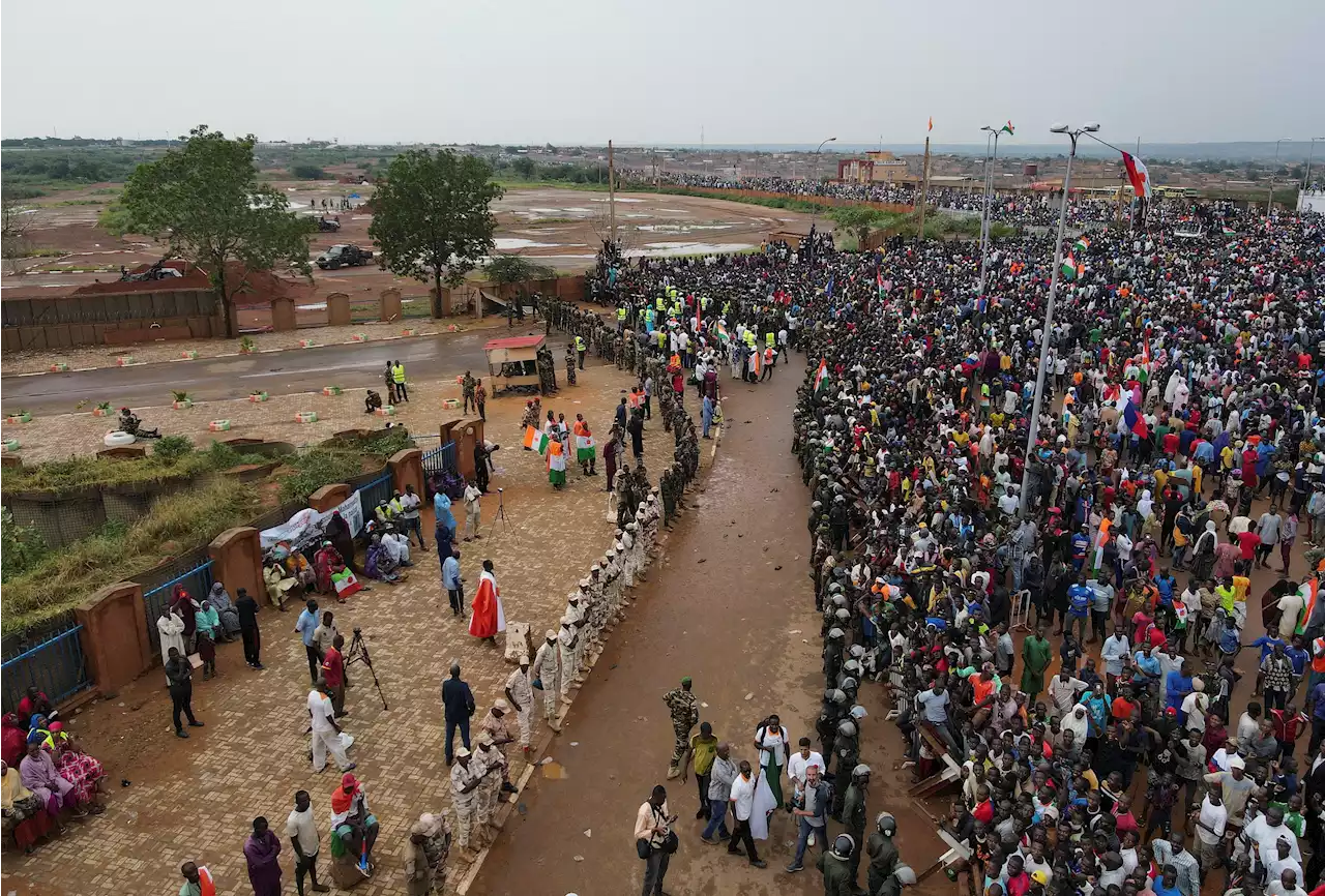 Niger junta accuses France of deploying troops for possible intervention