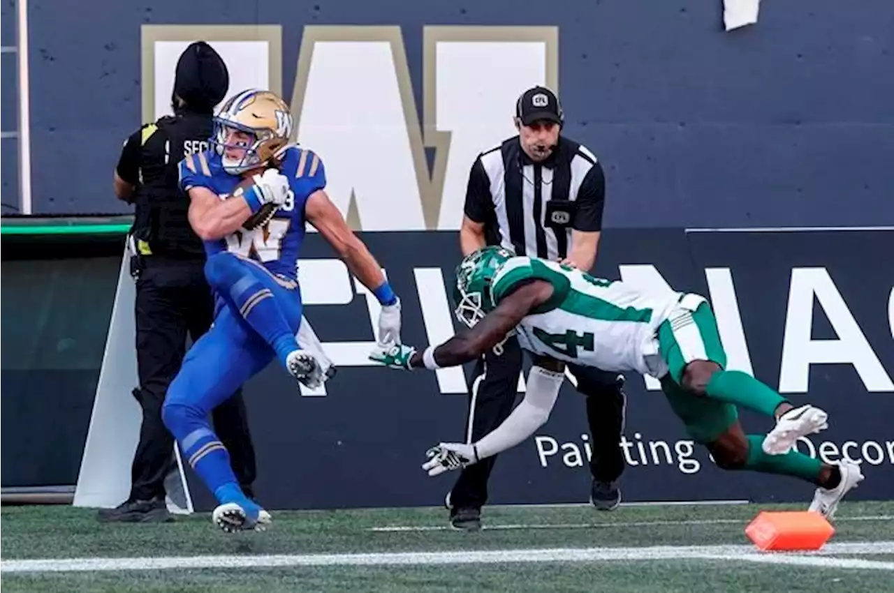 Blue Bombers blitz Roughriders 51-6 in Banjo Bowl