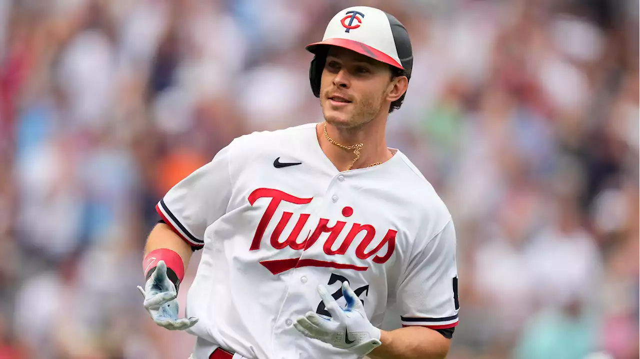 Minnesota Twins beat New York Mets as Kyle Farmer leads barrage of two-out RBIs