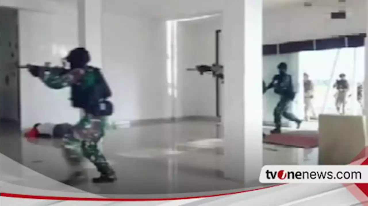 Beredar Video Detik-detik Koopssus TNI dan Pasukan Khusus AS Lumpuhkan Teroris di Bandara Banyuwangi